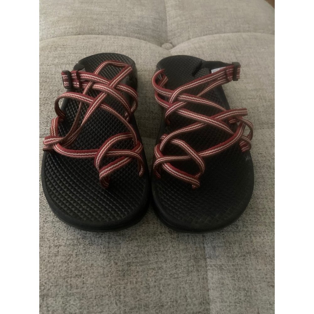 𝅺Women's Chaco sandals